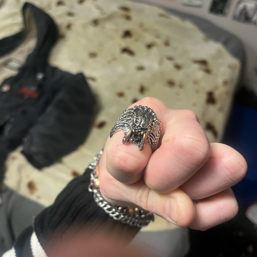 The Predator Ring - Picture 3 of 8